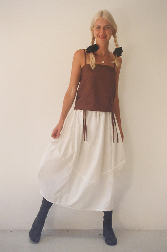 Mimi Holvast - Midi skirt handmade in white organic cotton, high waist cotton skirt white
