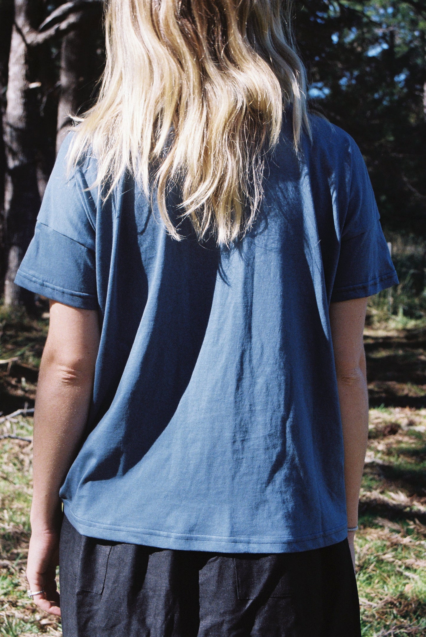 Mimi Holvast oversized big tee in steel blue organic cotton